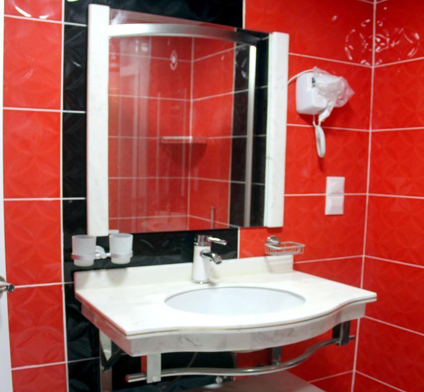 Grand Royal Batumi Aparthotel Bilik gambar